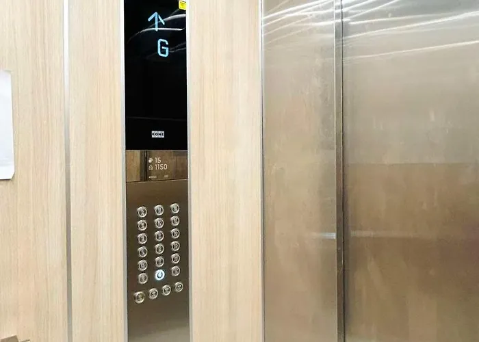 Modern Urban Comfort 아파트호텔